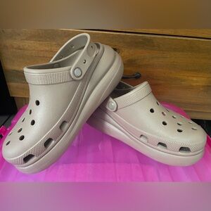 Crocs Crush Clogs Platform Shoes Men's 7 Women's 9 Latte Brown